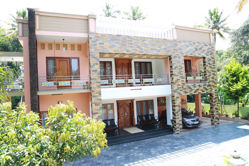 Periyar Villa Home Stay - Thekkady Luaran gambar